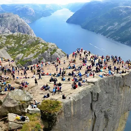 Apartman The Door H3