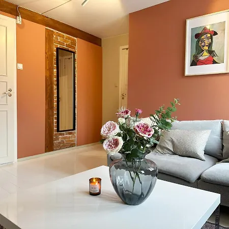 The Door H3 Apartman